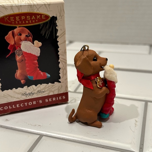 Hallmark 1996 “Puppy Love” Ornament - Picture 7 of 8
